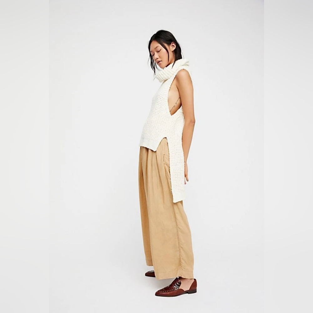 Free People Cream Knit Skyscraper Sleeveless Turtkeneck Swaeter Top Sz S/ Petite